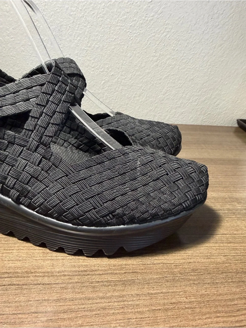 Bernie Mev. Maryjane Wedge Shoes 9 Black Woven Chunky Platform Comfort Clog